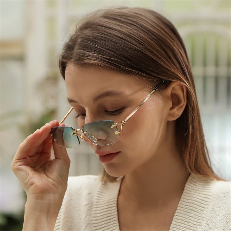 Light Brown Stylish Frameless Diamond - Cut Sunglasses with Metallic Temples - Trendy Line - Design Fashion Eyewear - Drowning In Summer
